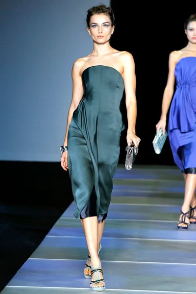 Look 30